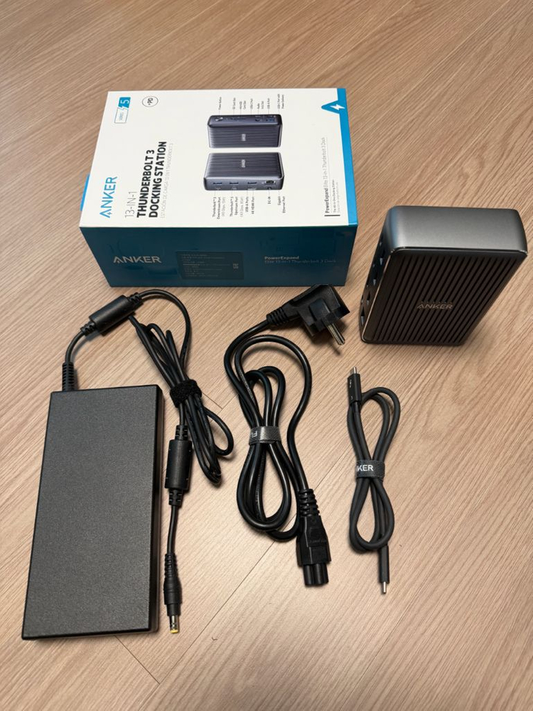 앤커 Anker 썬더볼트3 독 도킹스테이션 13-in-1 판매합니다--1