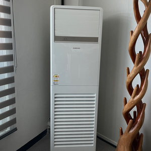 사무실 전자/사무기기(TV, 냉난방기, 히터, 복합기, 테이블, 컴퓨터, 의자 등 다수)