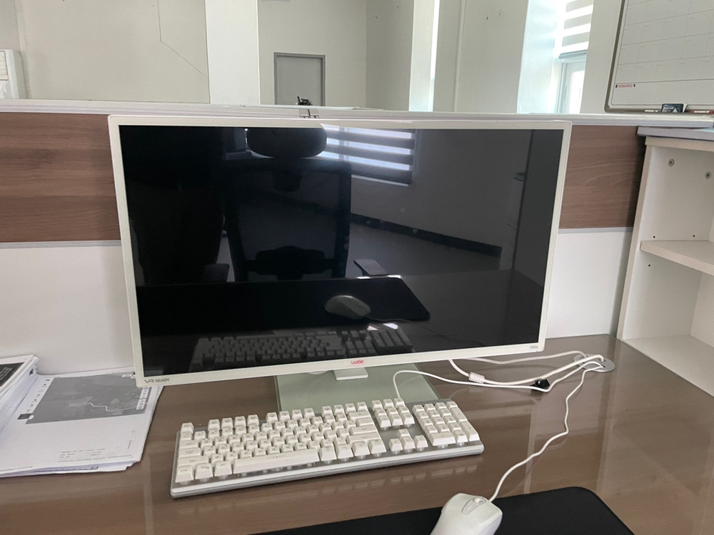 사무실 전자/사무기기(TV, 냉난방기, 히터, 복합기, 테이블, 컴퓨터, 의자 등 다수)--4