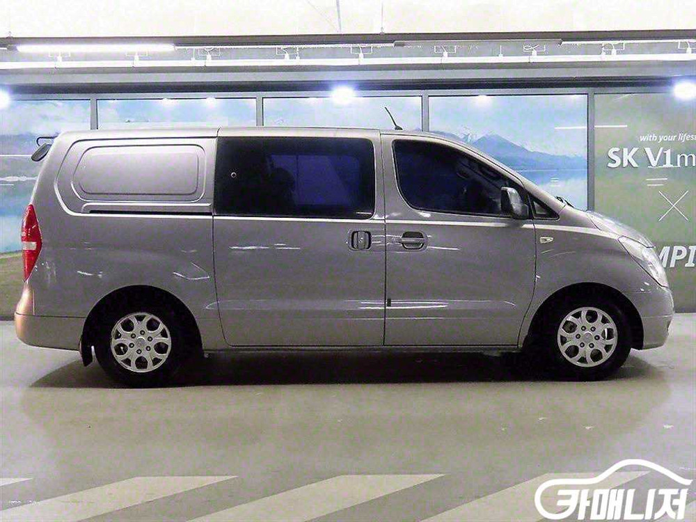 [현대]그랜드 스타렉스 밴 5인승 CVX 럭셔리 #2026년특가--2