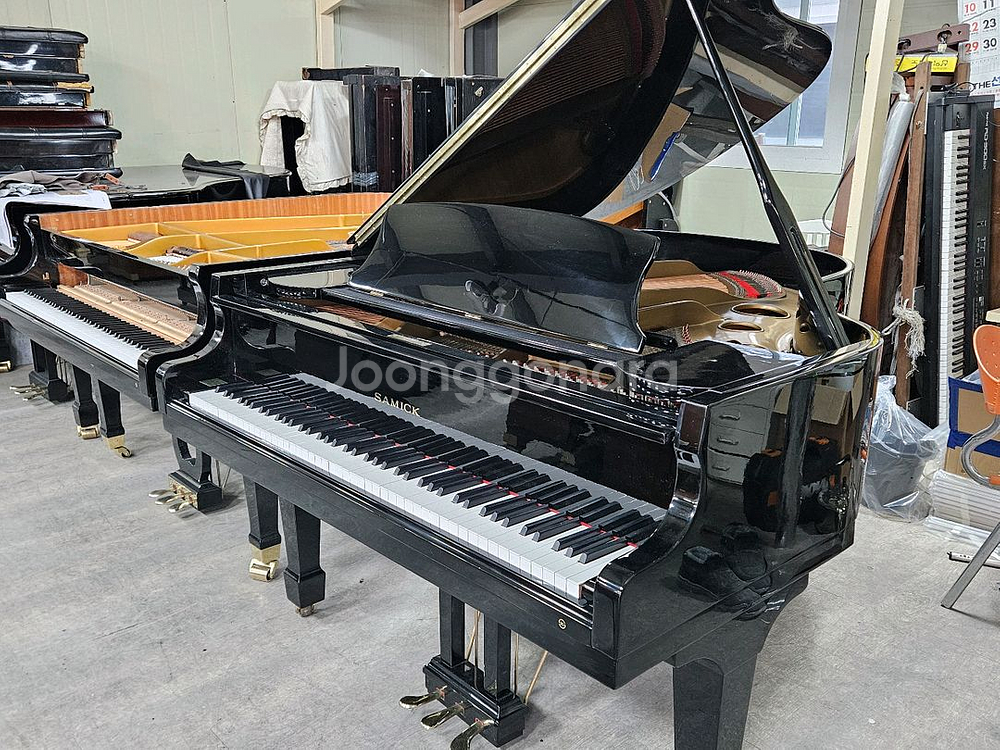 작은사이즈 삼익그랜드피아노 SG-172--1