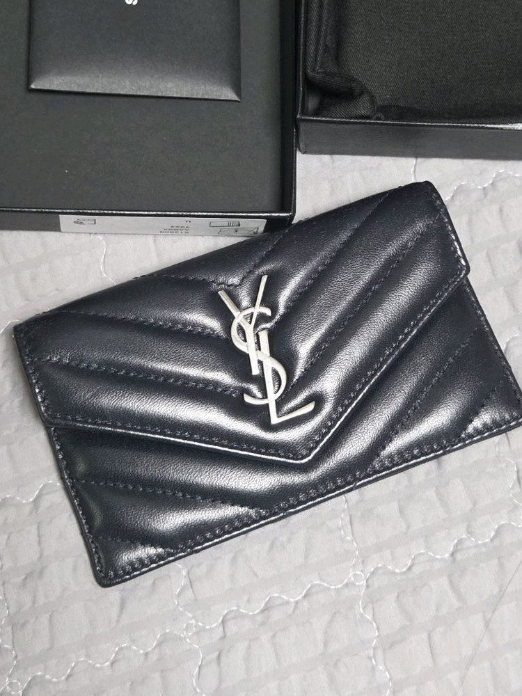 생로랑 카드지갑 카산드라 마틀라세 프라그먼트 플랩 카드 케이스 램스킨--1