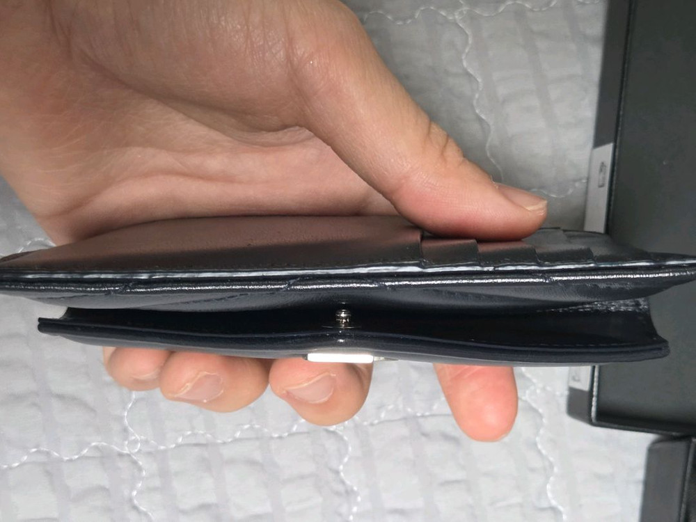 생로랑 카드지갑 카산드라 마틀라세 프라그먼트 플랩 카드 케이스 램스킨--5