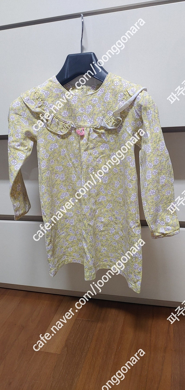 밍크뮤 치마 티 1벌 원피스 2개 바지1개 가디건1개 티1개 3만5천원 착불 구매시 사은품4만원 이상 드립니다--5