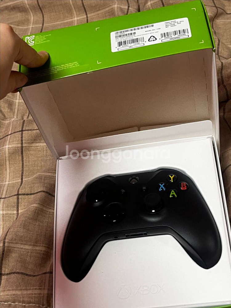 [택배비포함/미사용 새상품] Xbox 컨트롤러 3세대(모델 1708) + 케이블 (Windows용)--1