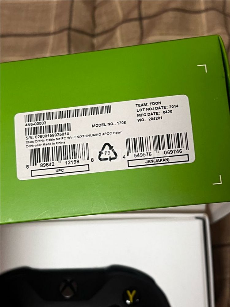 [택배비포함/미사용 새상품] Xbox 컨트롤러 3세대(모델 1708) + 케이블 (Windows용)--2