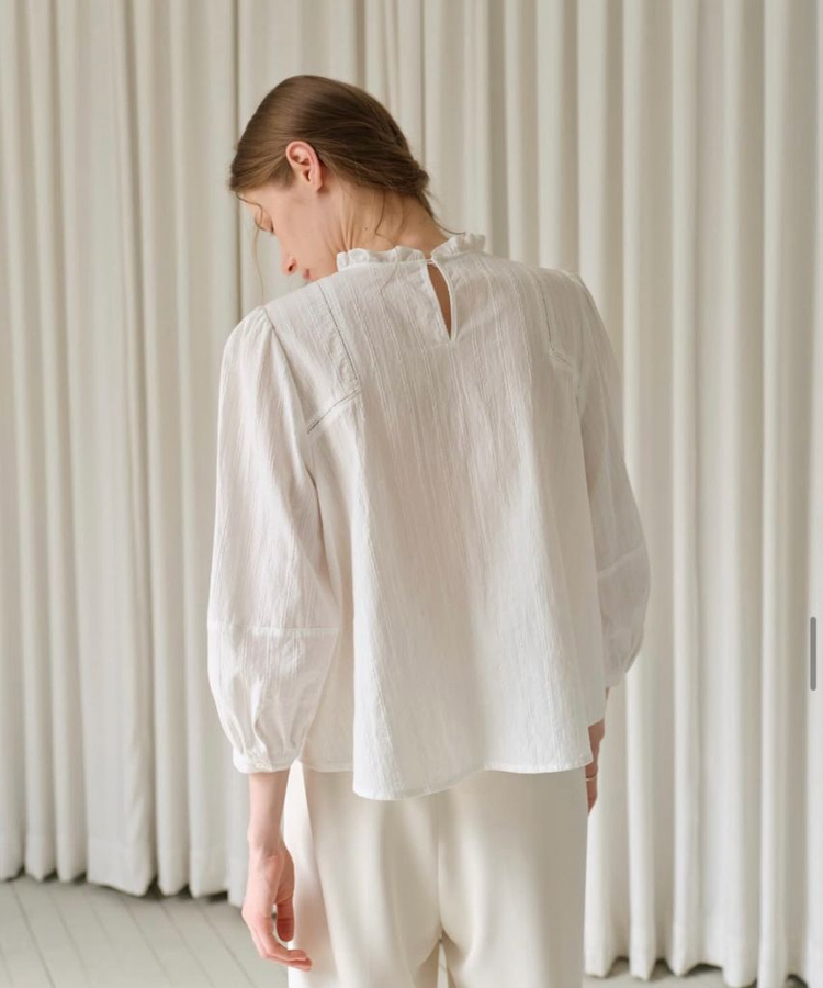 유에르 줄리 레이스 블라우스 아이보리--7