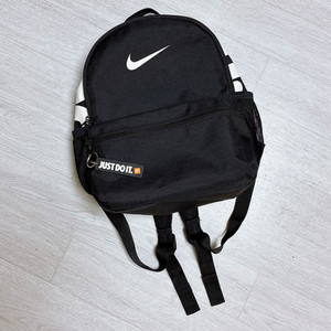 [NIKE] 나이키 키즈 미니 백팩 블랙 11L