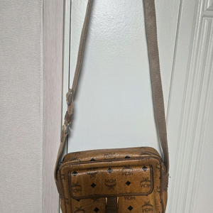 MCM 미니 크로스백