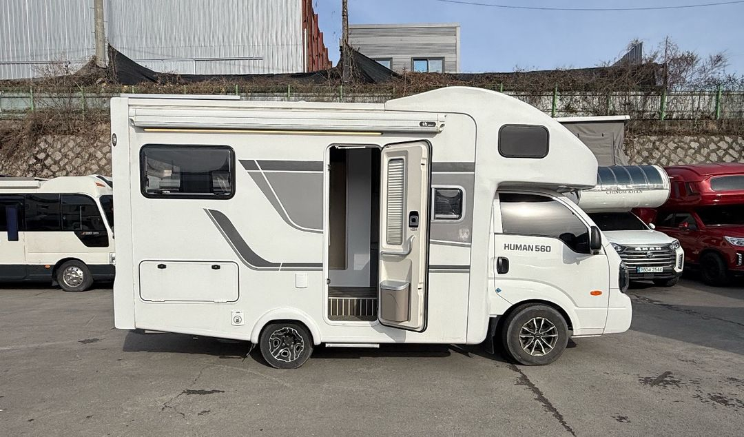 봉고3 캠핑카 휴먼560--1