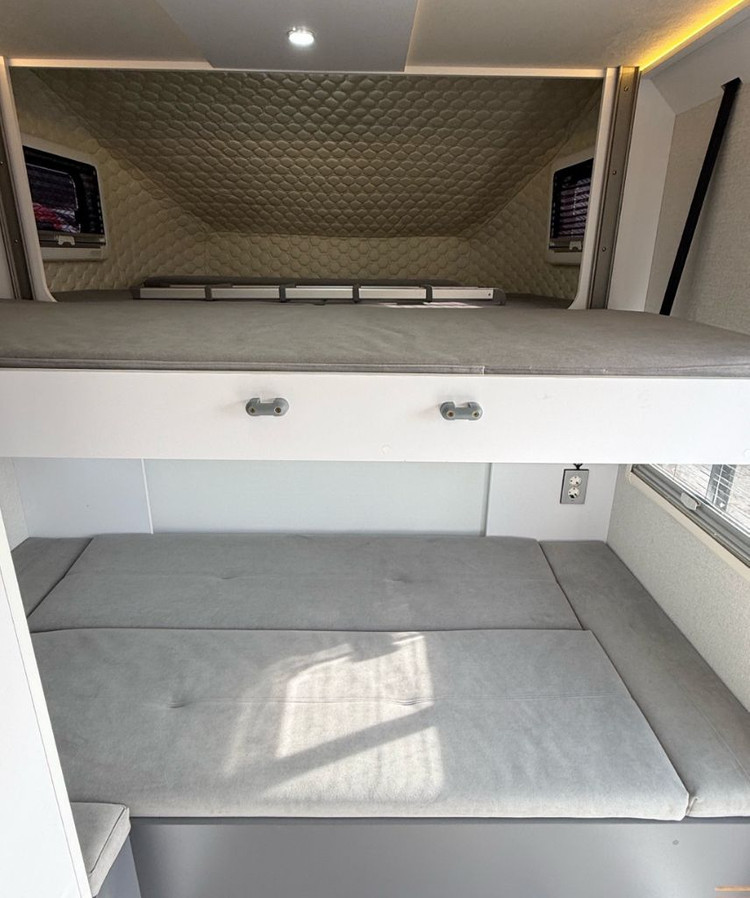 봉고3 캠핑카 휴먼560--6