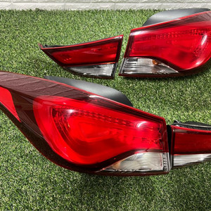 현대 더뉴 아반떼 MD 일반 후미등 테일램프 4핀 1대분 이미지