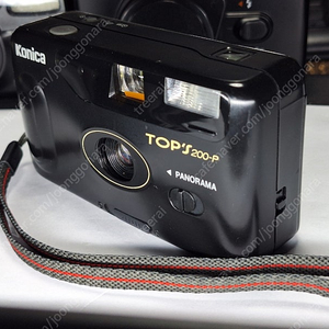 코니카 Konica Tops 200-p 필름카메라 빈티지 레트로 로모 앤틱 y2k 일본 감성 필카 인테리어