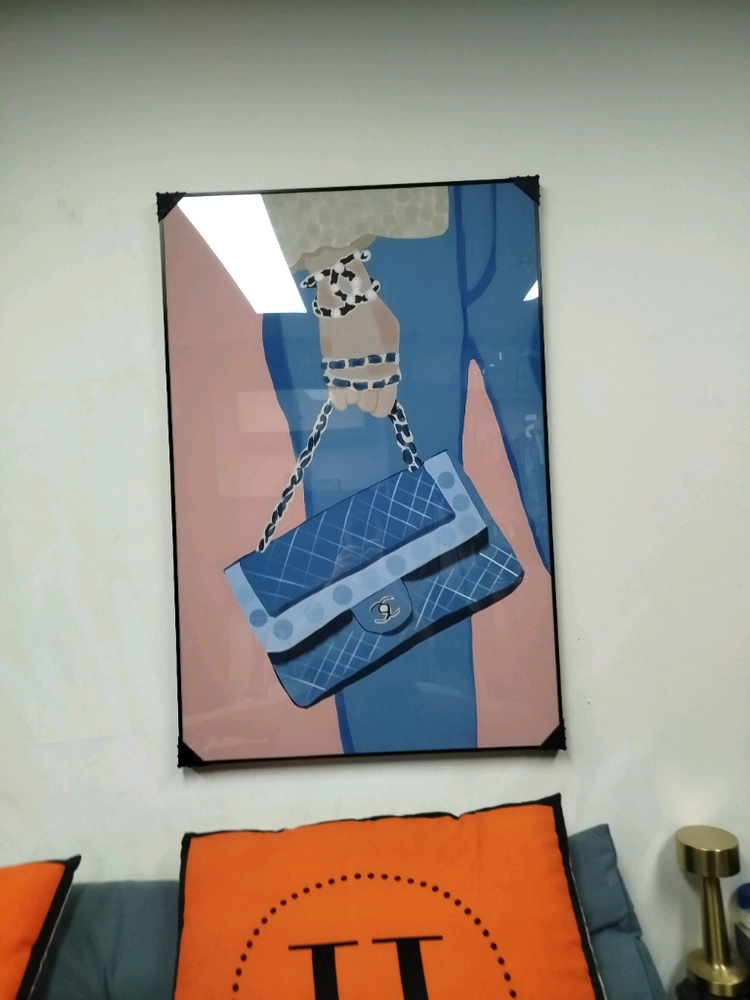 샤넬 감성 샤넬가방 샤넬백 여인 유화 대형 그림액자 그림 액자 팝아트 인테리어소품 명품그림 명품액자 꽃 선물 가방 이미지