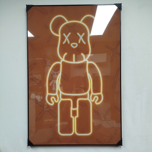 베어브릭 카우스 피규어 캐릭터 인형 대형 그림액자 그림 액자 팝아트 인테리어소품 명품그림 명품액자 꽃 선물 가방