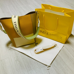 [FIND KAPOOR] 파인드 카푸어 파나백 20 베이직 옐로우 콤비