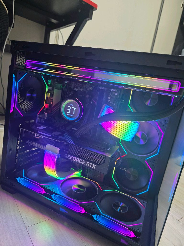 라이젠7 7800X3D RTX5070 고사양본체 이미지