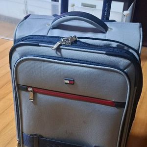 타미힐피거 20인치 기내용 캐리어가방