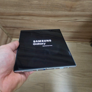 갤럭시 폴드6 512 화이트 자급제 올갈이