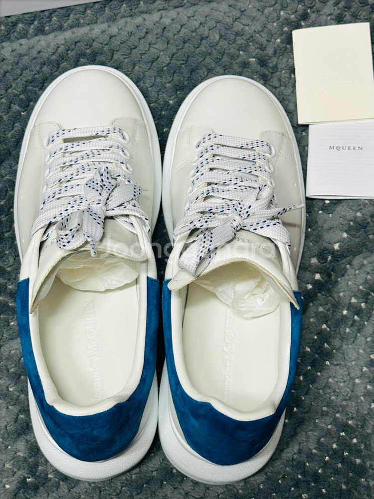 알렉산더맥퀸 오버솔 스니커즈 화이트/블루탭 42.5 (280~285) 사기꾼들말고 한분만--3