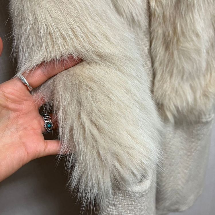 시슬리 폭스퍼 니트 베스트 이미지