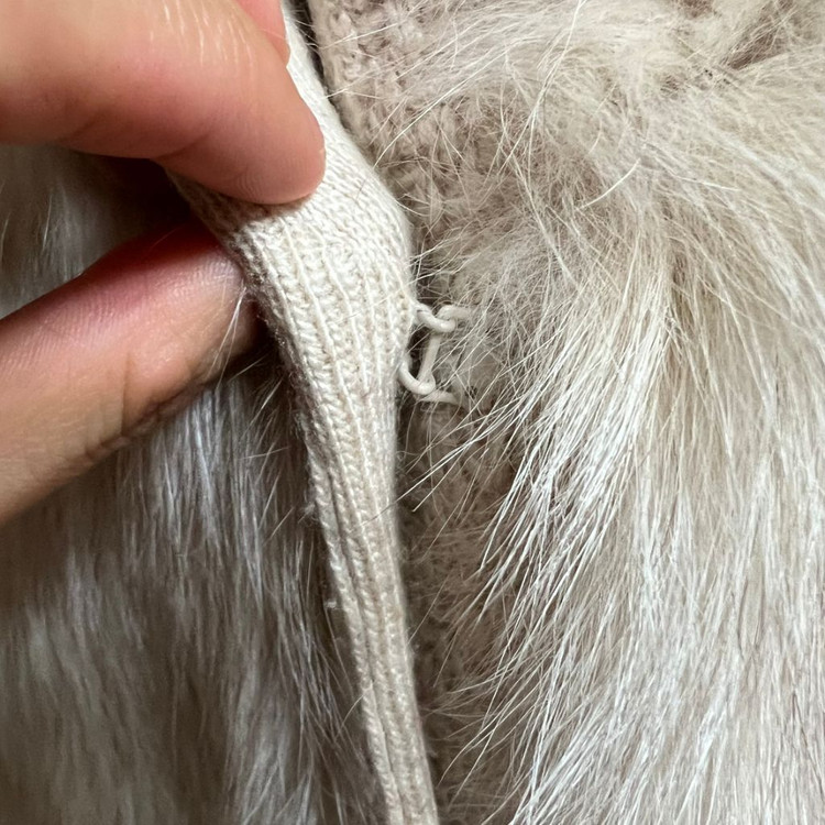 시슬리 폭스퍼 니트 베스트 이미지