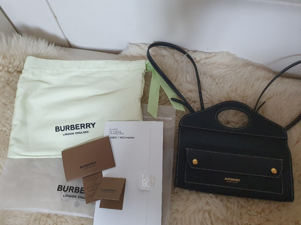 (정품)버버리 톱스터치 미니 블랙포켓 *꺠끗해요*--1
