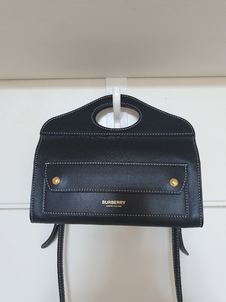(정품)버버리 톱스터치 미니 블랙포켓 *꺠끗해요*--6