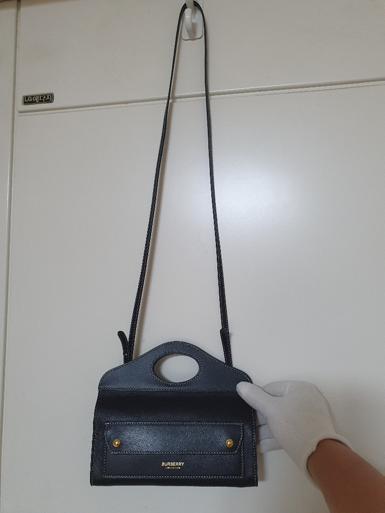 (정품)버버리 톱스터치 미니 블랙포켓 *꺠끗해요*--7