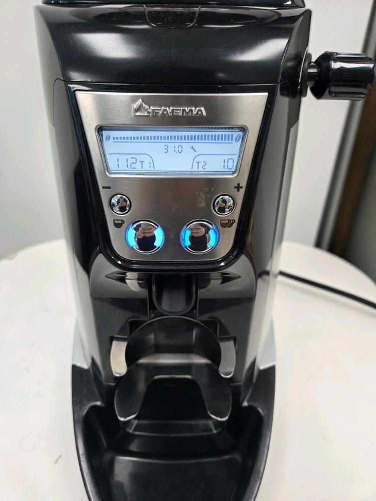 훼마 커피 전자동그라인더 MF64 이미지