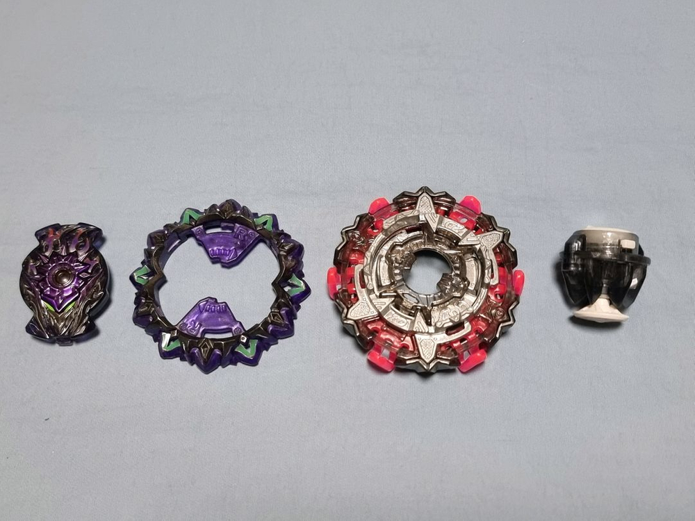 B-169 베이블레이드 버스트 슈퍼킹 스타터 베이리언트 루시퍼 이미지