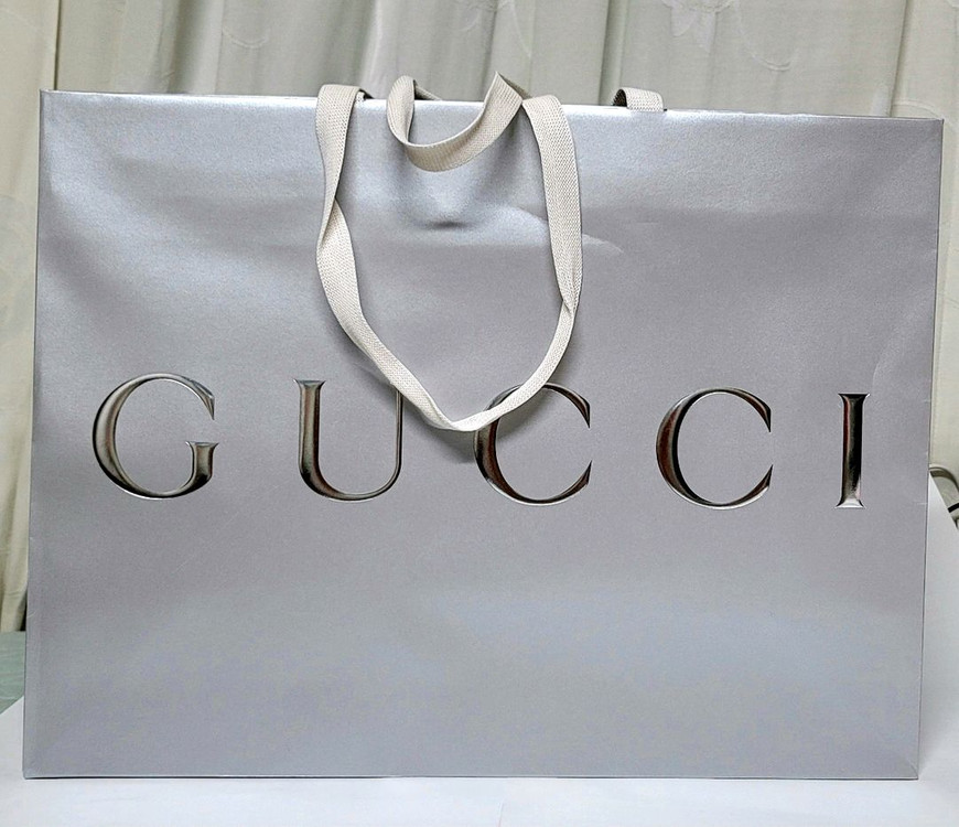 구찌 GG 엠블럼 스몰 버킷백 이미지