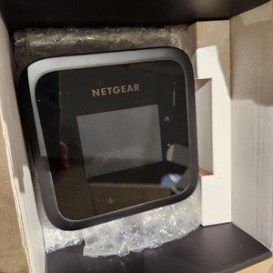넷기어 Netgear M6 MR6110 5G SIM 카드 슬롯이 있는 라우터 휴대용 와이파이 장치 민트급 박스풀세트