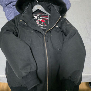 무스너클 숏패딩 블랙 판매합니다