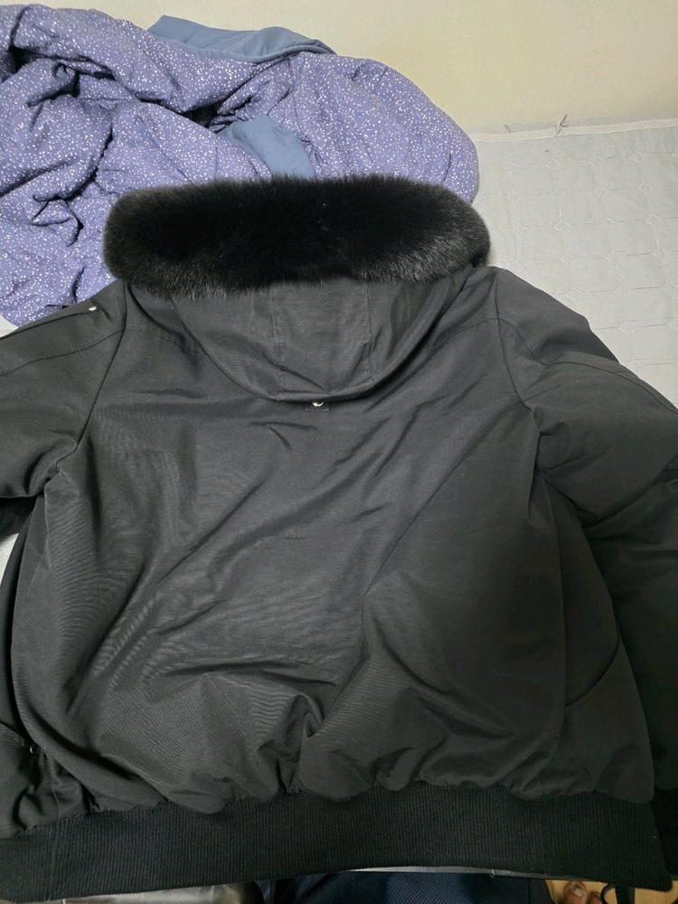 무스너클 숏패딩 블랙 판매합니다--2