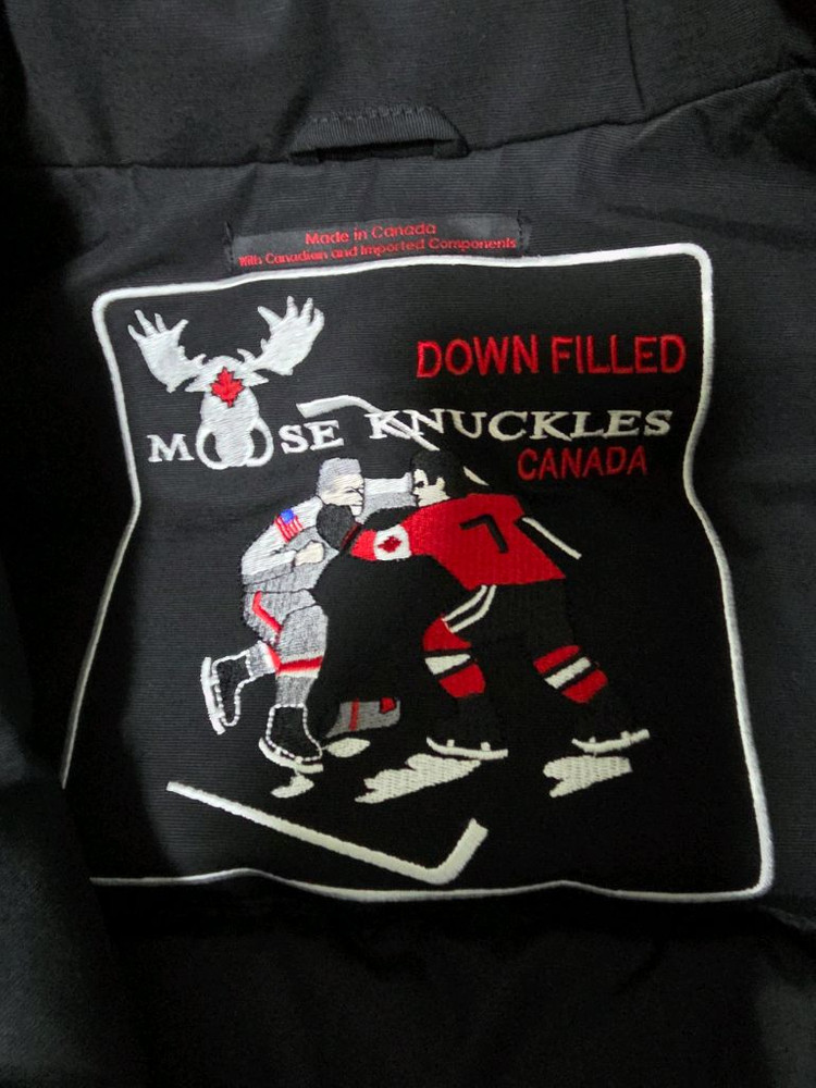 무스너클 숏패딩 블랙 판매합니다--6