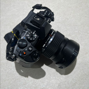 미러리스 카메라 + 12-40mm 렌즈 세트