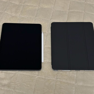 아이패드 에어4 256기가 상태최상 (애플펜슬 포함)