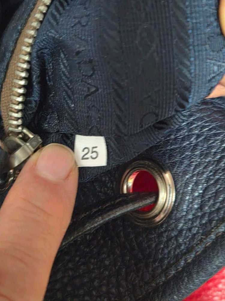 (정품) 프라다 가죽 버킷백 (명품 여자 가방 크로스백 숄더백)--4