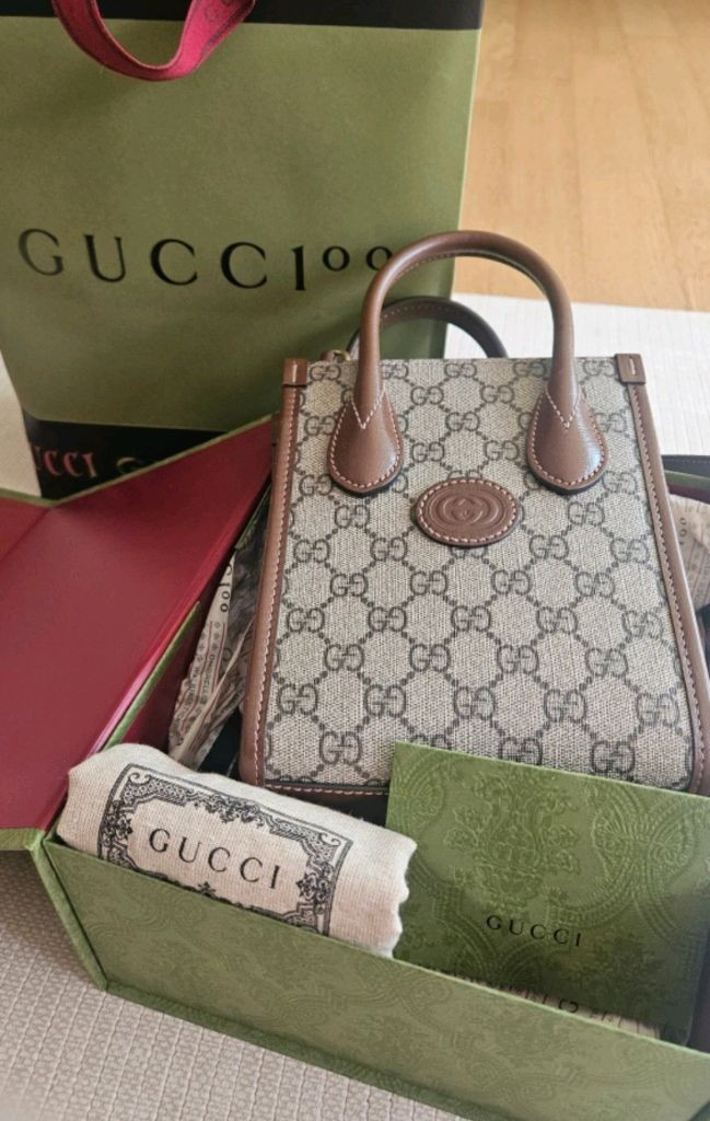 구찌 GG 캔버스 토트백 이미지