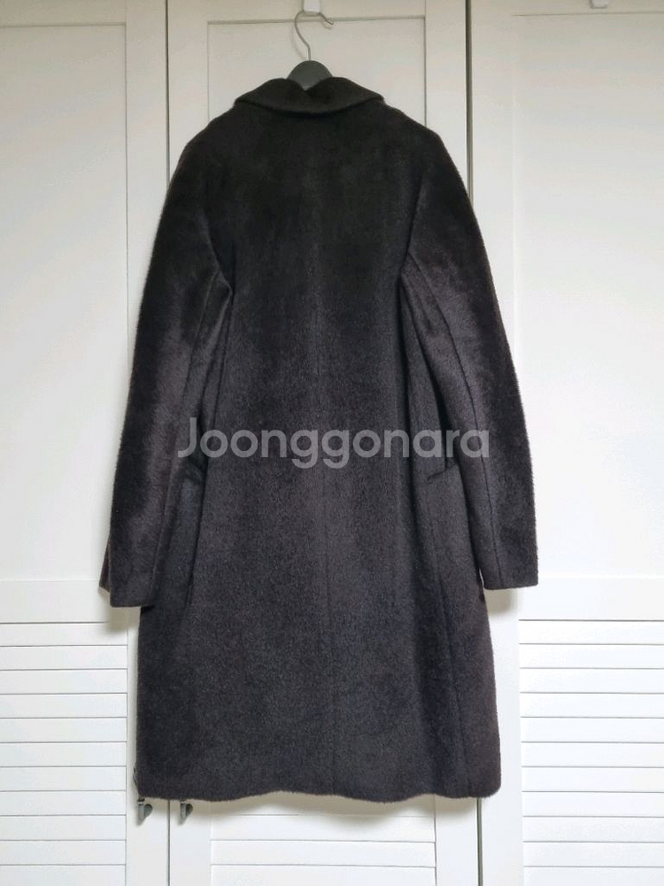 (택있는새옷)피에르가르뎅 등판누빔 알파카코트. 66--1