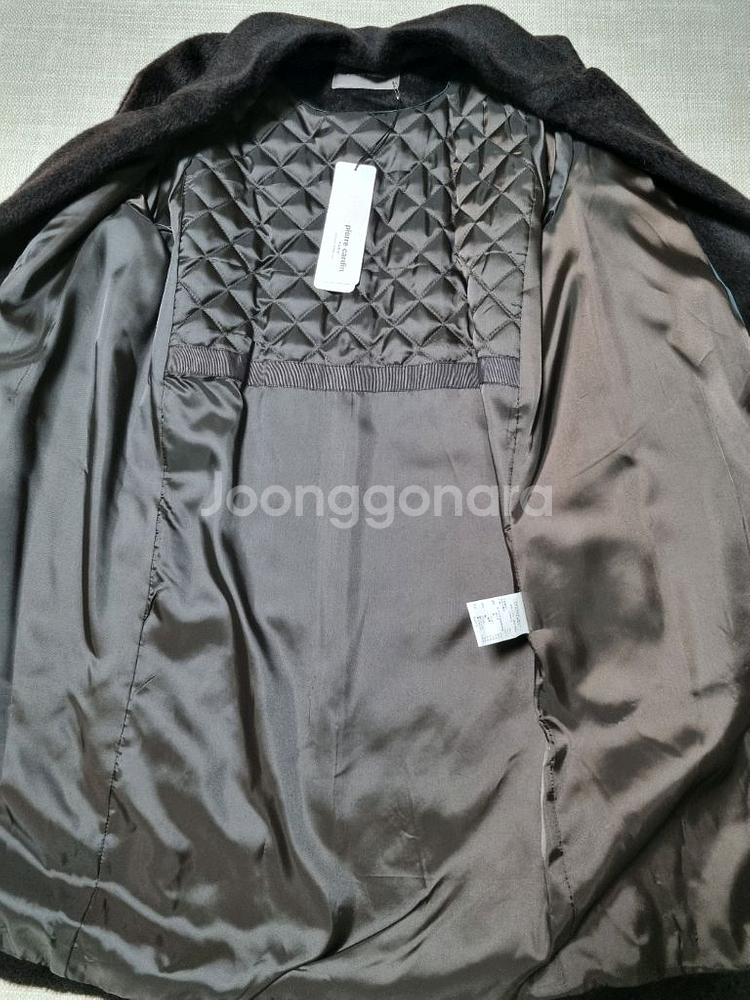 (택있는새옷)피에르가르뎅 등판누빔 알파카코트. 66--3