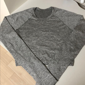 룰루레몬 스위프틀리 테크 크롭 롱슬리브 셔츠