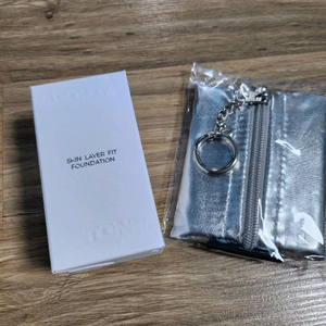 어바웃톤 스킨 레이어 핏 파운데이션 21 쿨라이트