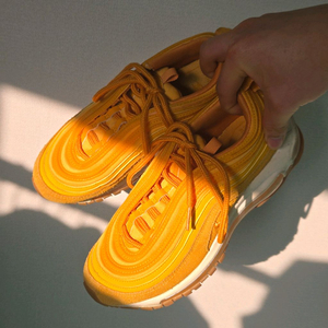 나이키 우먼스 에어맥스 97 / 여성 운동화 / 여성 신발 이미지