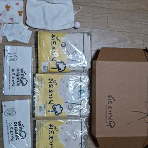 아기용품 속싸게 손수건 등 8개새제품