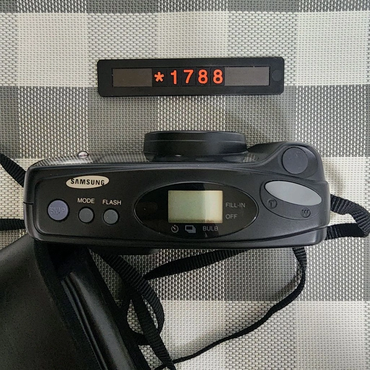 삼성캐녹스 AF 줌 800 필름카메라 파우치포함 이미지