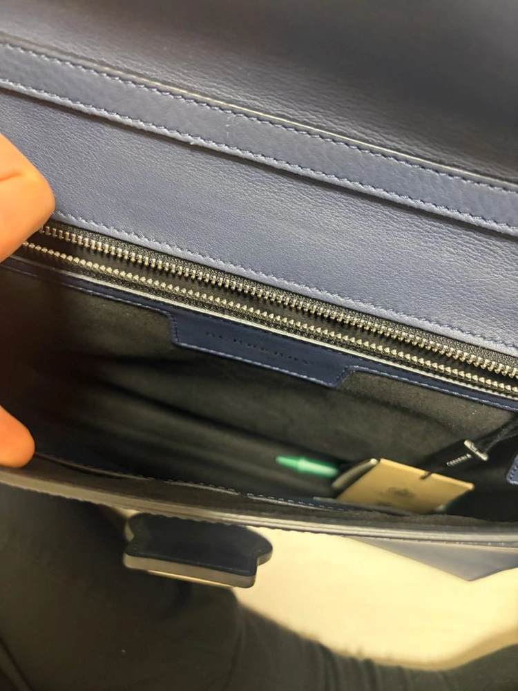 버버리 정품 브리프케이스 이미지
