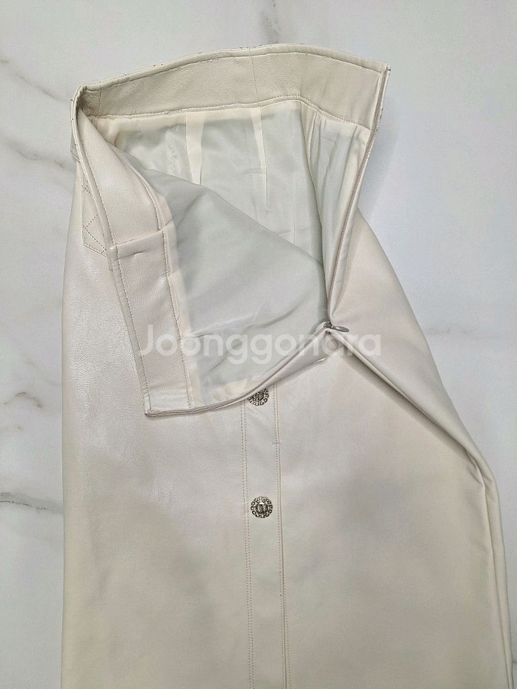 에고이스트 퀄팅장식 레더스커트--7