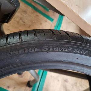 315 30 R22 한타 벤투스 S1 evo3 타이어 2본 이미지